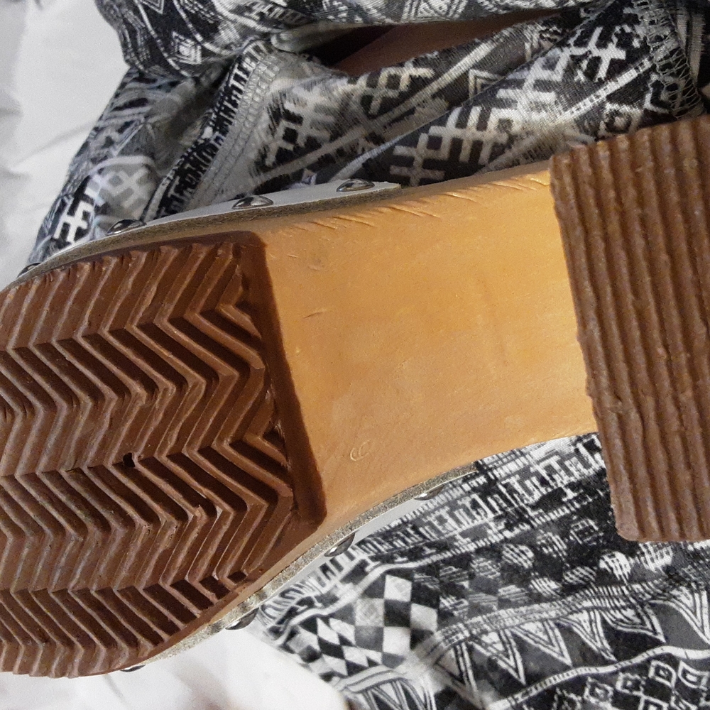 Shoes - Picture 3 of 3
